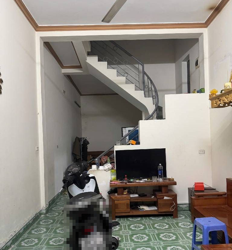 BÁN ĐẤT TẶNG NHÀ - THƯỢNG CÁT – MẶT NGÕ, THÔNG  Ô TÔ 7 CHỖ QUA NHÀ.